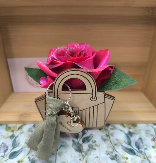 Sac à main avec sa rose